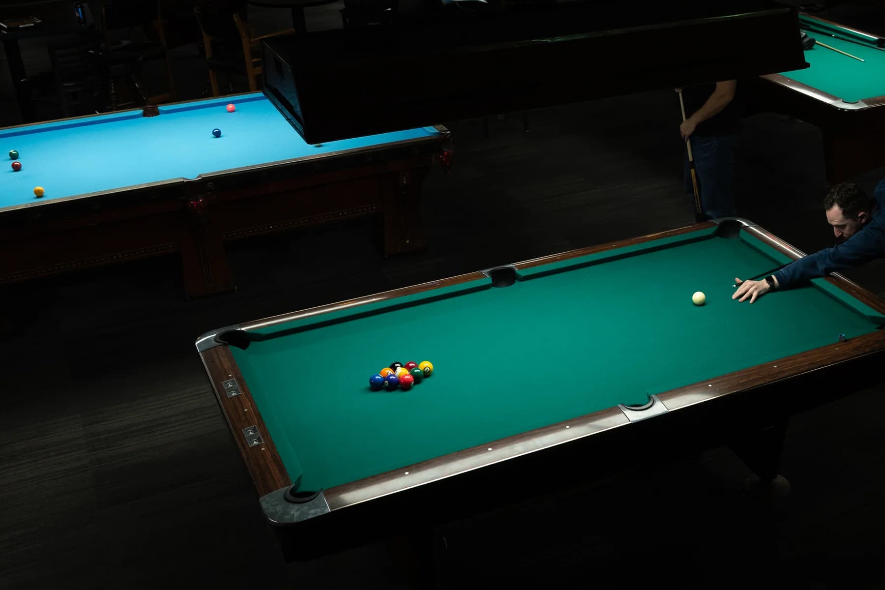 Mesa de billar profesional importada con paño verde Simonis y gomas K66